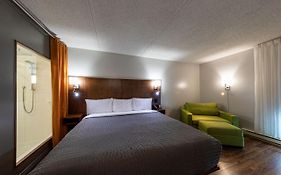 Hotel & Suites Normandin Quebec